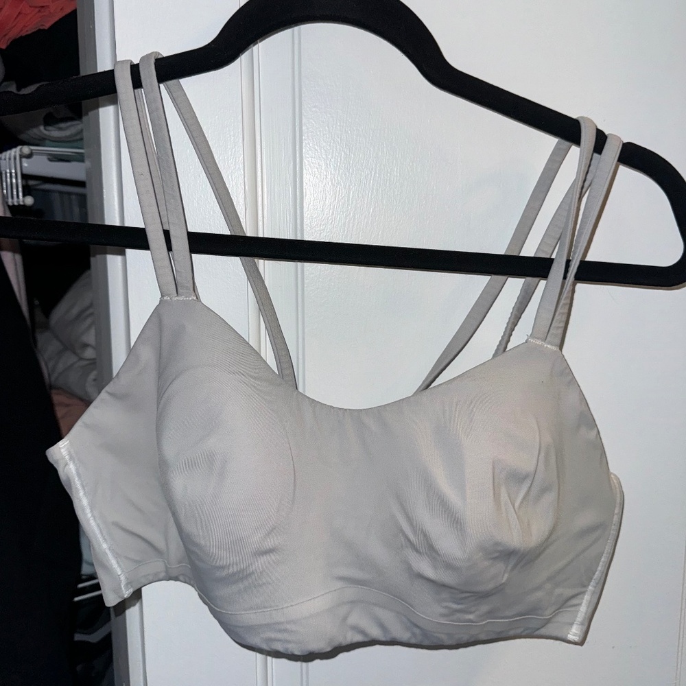 White Lululemon Like a Cloud Sports Bra